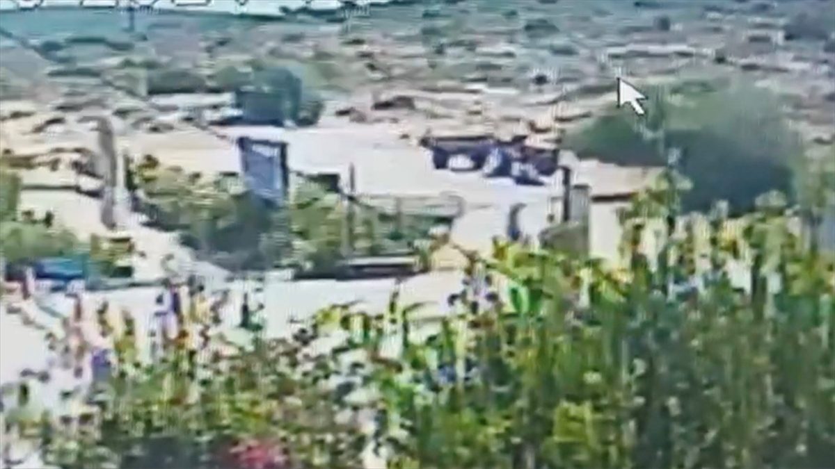 İzmir'in Çeşme ilçesinde dün makilik alanda sigara izmariti nedeniyle çıkan