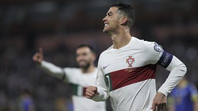 Portekiz Milli Takımı'nın yıldız oyuncusu Cristiano Ronaldo, 2024 Avrupa Futbol