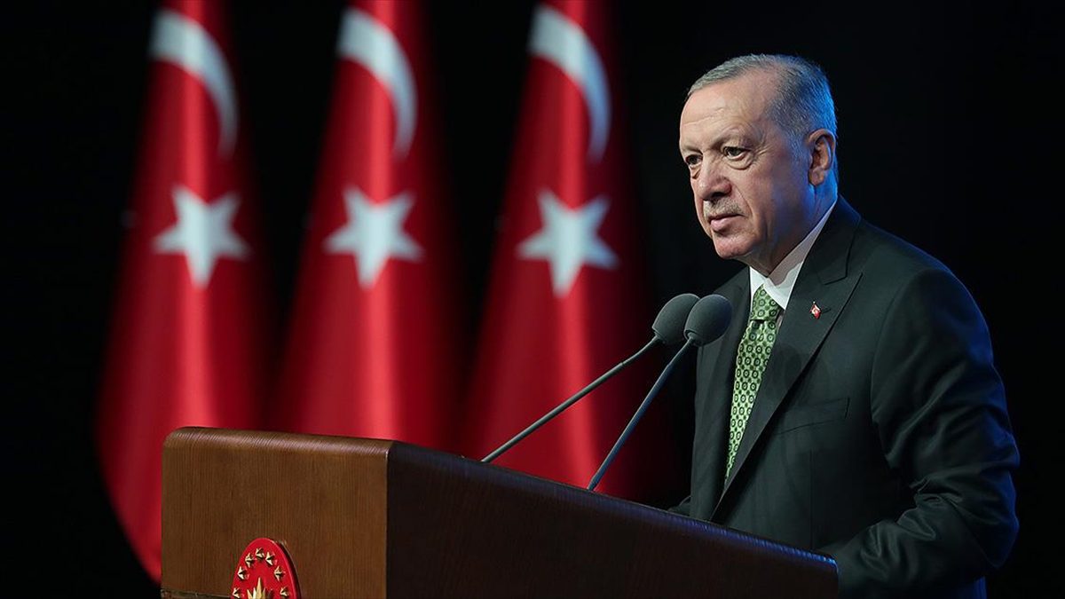 Cumhurbaşkanı Erdoğan, "Danimarka Başbakanı Mette Frederiksen'e yönelik saldırıyı kınıyor, Sayın