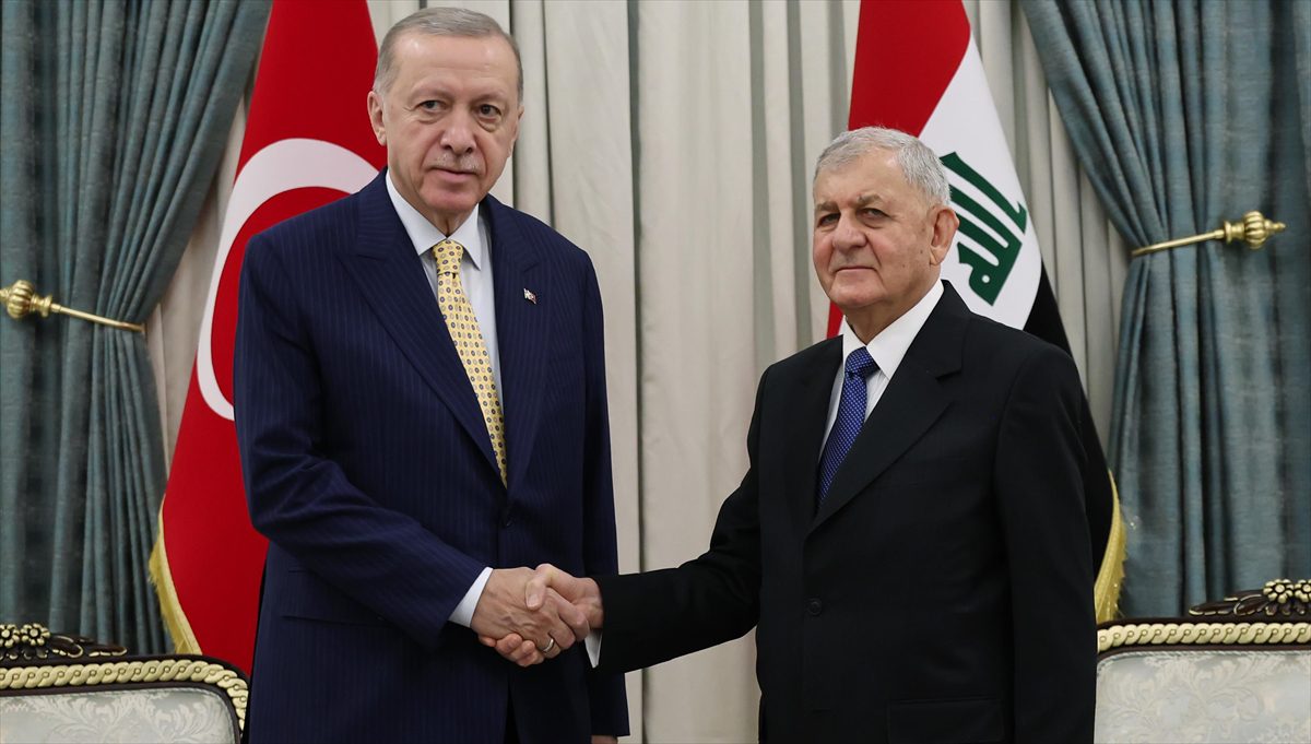 Erdoğan, görüşmede, İslam dünyasının en özel günlerinden bayramların bayram tadında