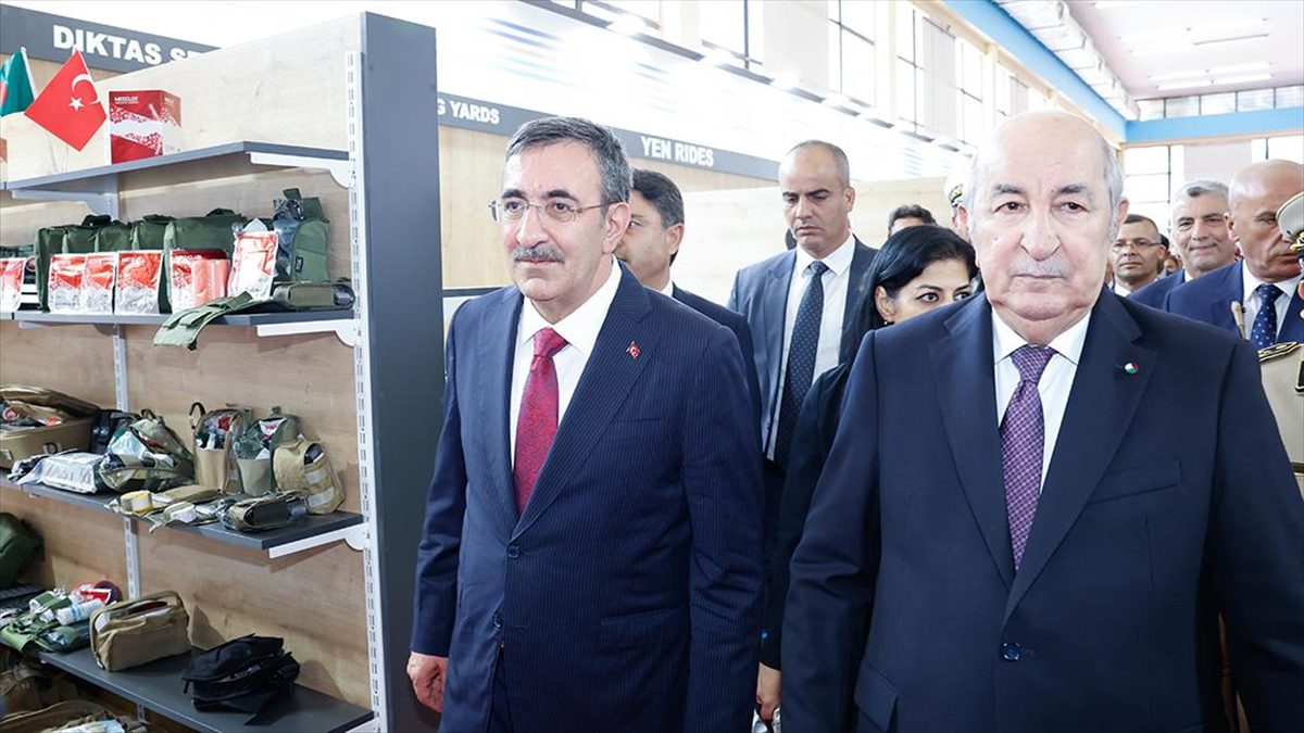 Cumhurbaşkanı Yardımcısı Cevdet Yılmaz, 55. Uluslararası Cezayir Fuarı'nın açılışına iştirak