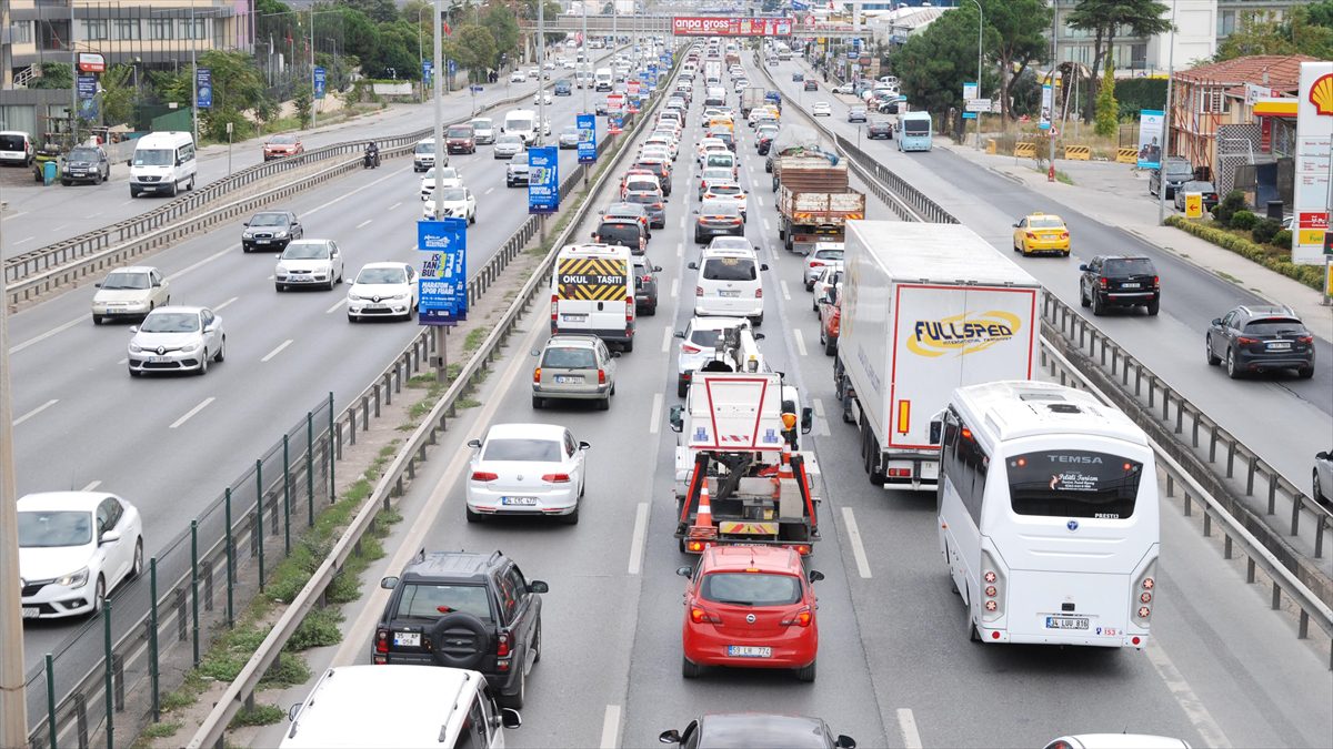 Kurban Bayramı tatilinde trafik yoğunluğunun olumsuz etkilerinin en aza indirilmesi