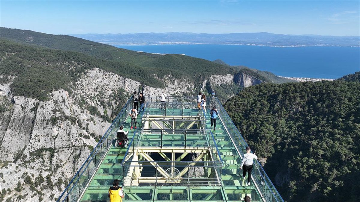 Kurban Bayramı tatilinin idari izinle 9 güne çıkarılmasının ardından iç