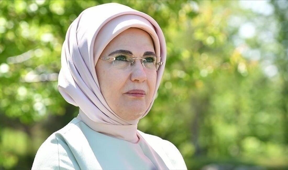 Emine Erdoğan, Filistinliler için birleşen duaların ve Kurban Bayramı'nın, barış