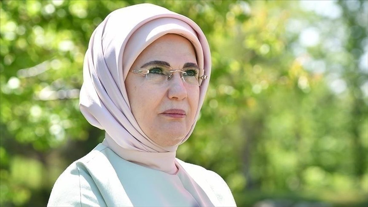 Emine Erdoğan, Filistinliler için birleşen duaların ve Kurban Bayramı'nın, barış