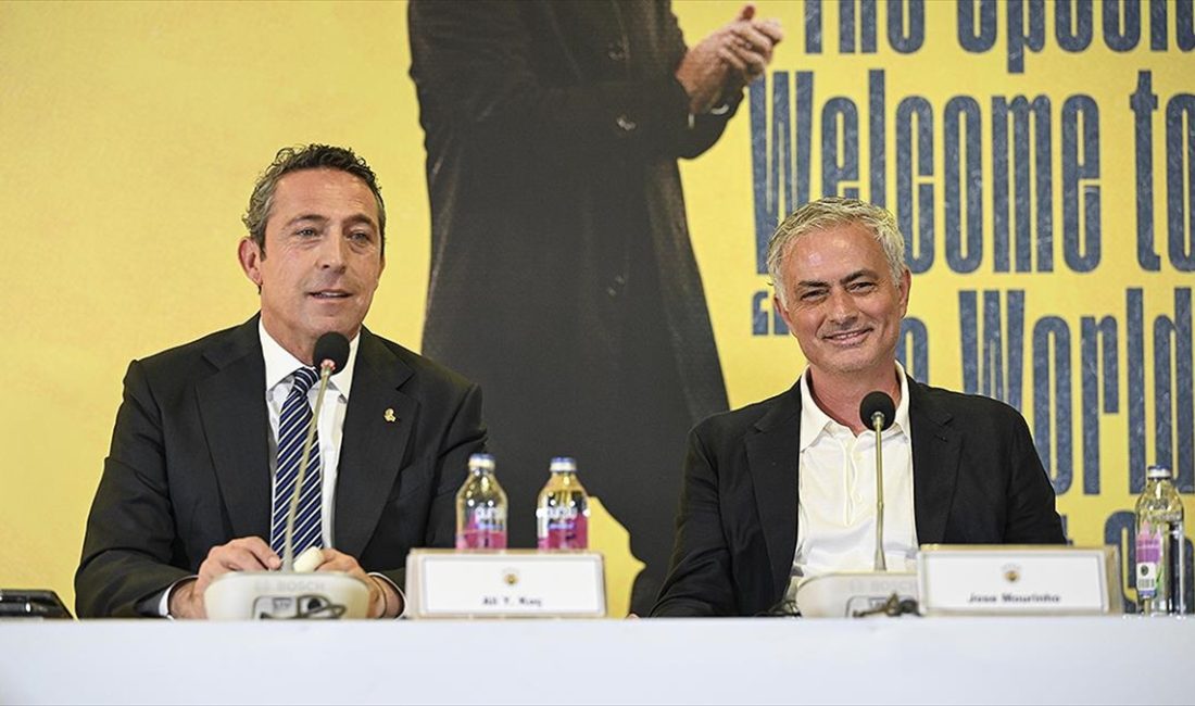 Fenerbahçe Kulübü Başkanı Ali Koç, sarı-lacivertli futbol takımında teknik direktörlük
