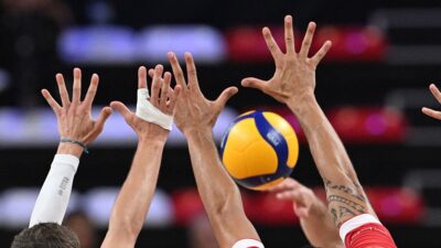 Voleybolda FIVB Erkekler Milletler Ligi'nde (VNL) Fransa ve Japonya, finale