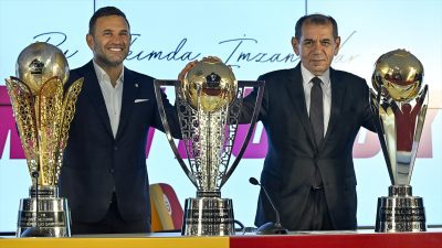 Galatasaray Kulübü ile sözleşme yenileyen teknik direktör Okan Buruk, "Hedef