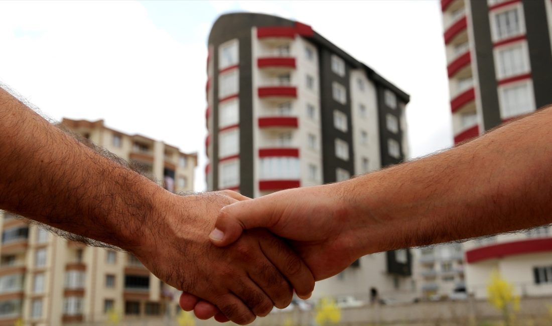 Türkiye'de önemli sektörlerden gayrimenkul faaliyetleri, ülke ekonomisinin büyümesine üst üste