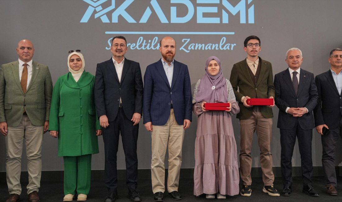 Bu yıl ikincisi düzenlenen İbn Haldun Akademi Ödülleri sahiplerini buldu.