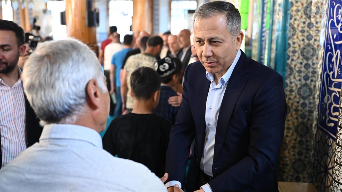 İçişleri Bakanı Ali Yerlikaya, "Özellikle mazlum coğrafyalarda zulüm altında inim