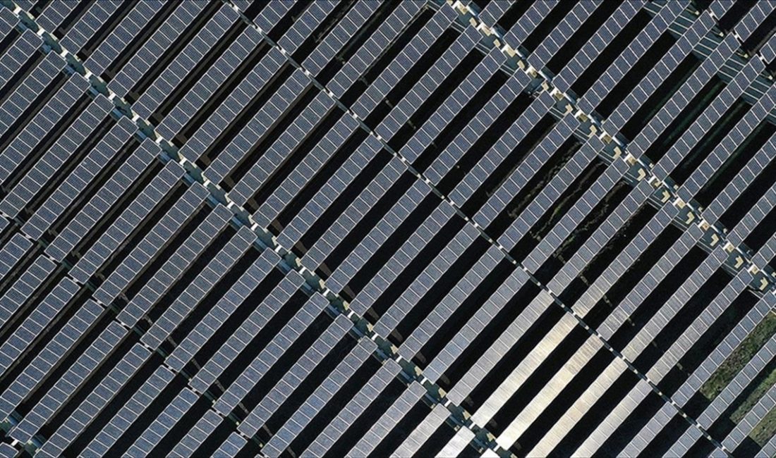 Küresel yenilenebilir enerji kapasitesini 2030'a kadar 3 katına çıkarma hedefine