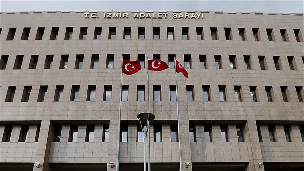İZMIR (AA) – İzmir ve Bursa’da infaz koruma memurlarının servis