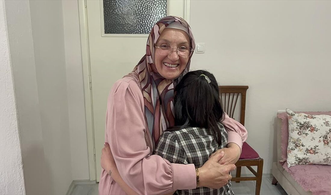 Isparta'da Eyüp ve Mümine Altıntaş çifti, 22 yaşındaki kızlarını kaybetmelerinin