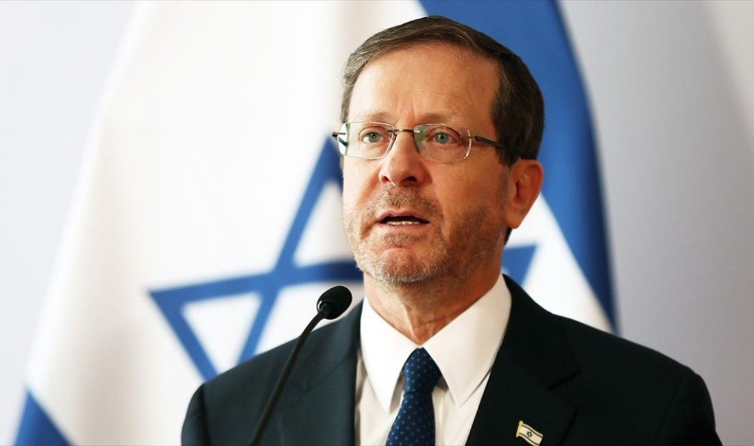 KUDÜS (AA) – Tel Aviv Üniversitesi’nde düzenlenen hukuk konferansında yaptığı