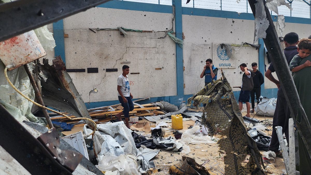 İsrail ordusu, Gazze Şeridi'nin güneyindeki Refah kentinde Birleşmiş Milletler Yakın