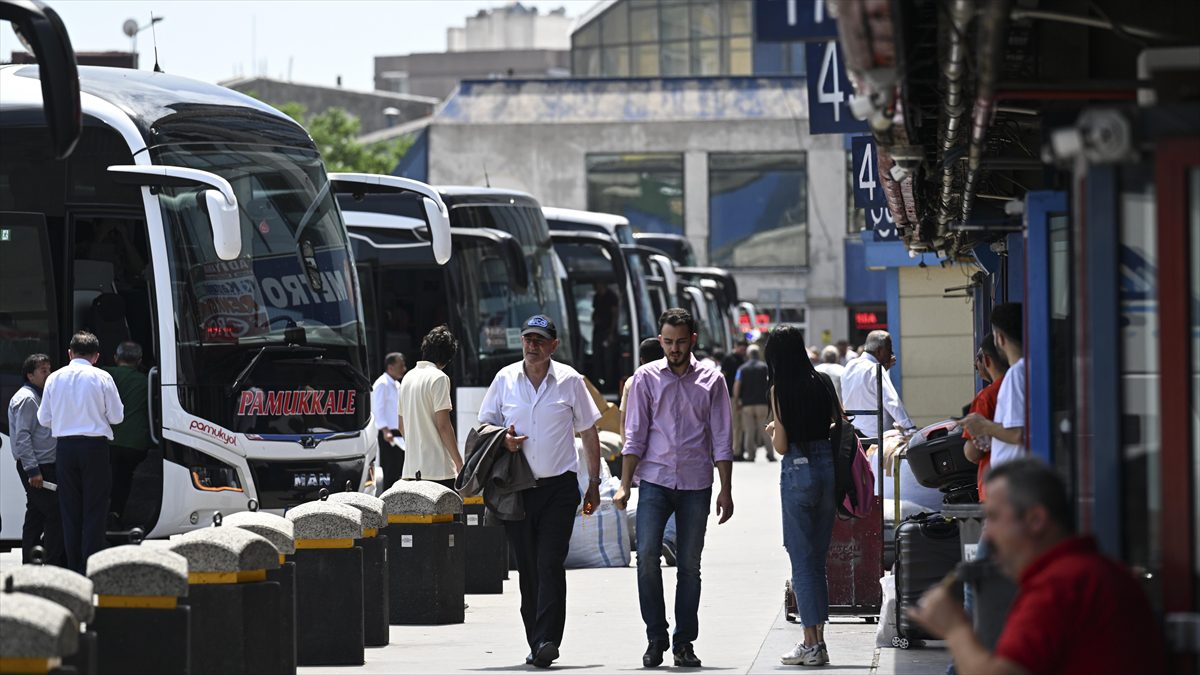 Türkiye Otobüsçüler Federasyonu (TOFED) Genel Başkanı Birol Özcan, Kurban Bayramı'nda