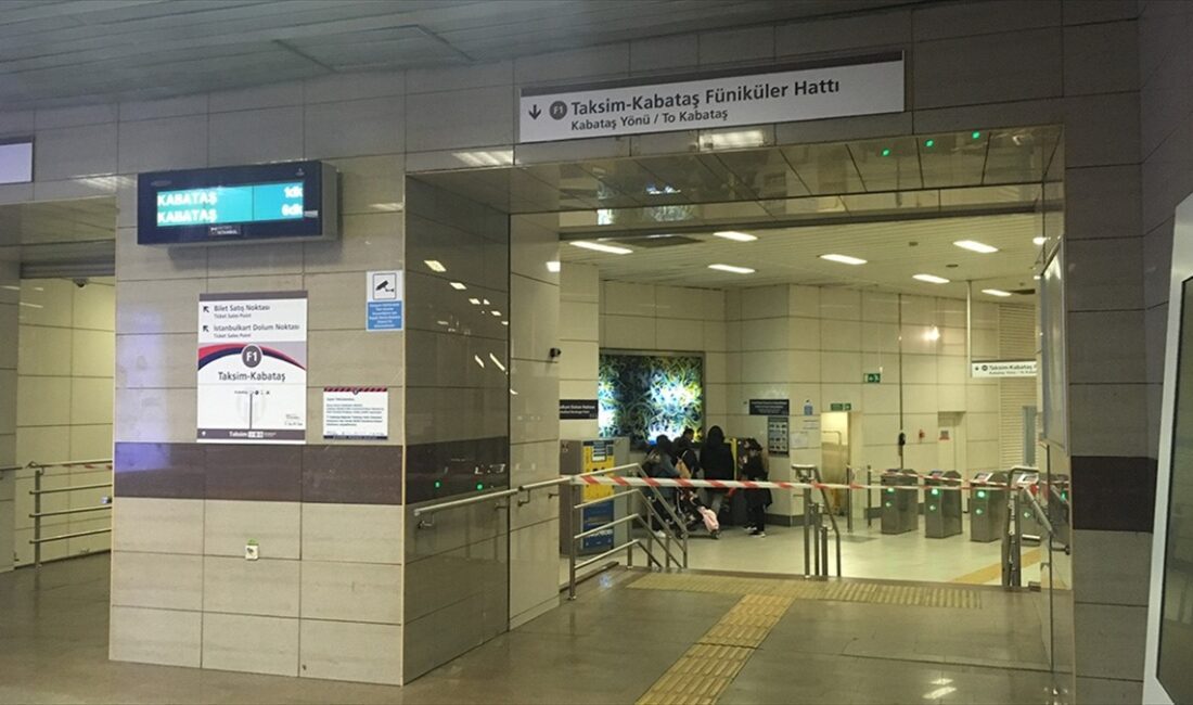 Metro İstanbul, Valilik kararı gereğince saat 10.00 itibarıyla Taksim-Kabataş füniküler
