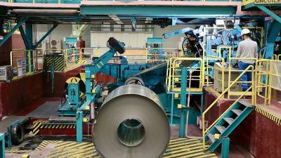 Kibar Holding Üst Yöneticisi (CEO) Haluk Kayabaşı, paslanmaz çelik sektöründe