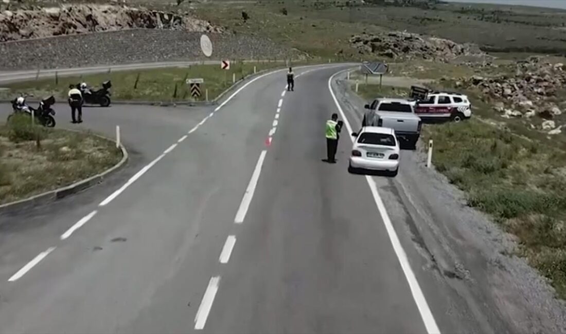 ANKARA (AA) – Bakan Yerlikaya, sosyal medya hesabından yaptığı açıklamada,