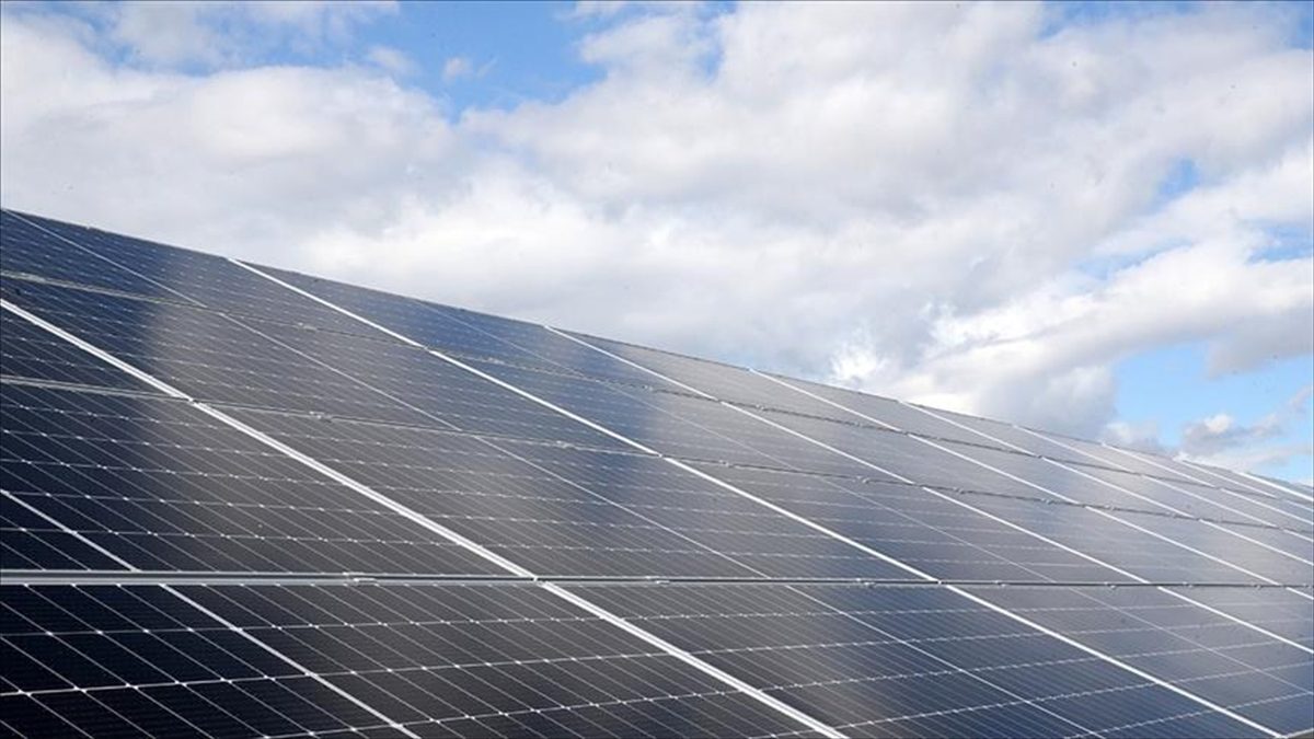 Temiz enerji kapasite artışında geçen yıl gerçekleşen 576 gigavatlık sistem