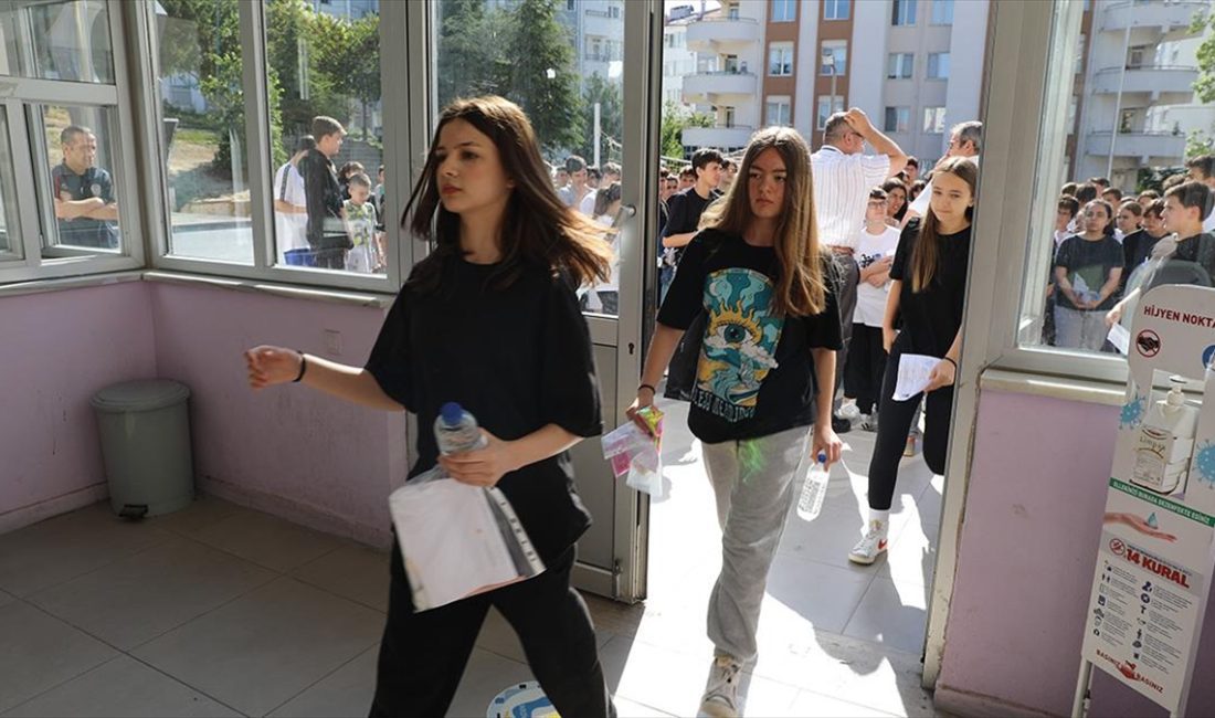 ANKARA (AA) – İki oturumdan oluşan sınavın birinci oturumu 09.30’da