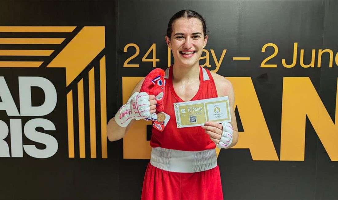 Milli boksör Esra Yıldız Kahraman, Paris 2024 Olimpiyat Oyunları'na katılma