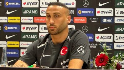 A Milli Futbol Takımı'nın deneyimli oyuncularından Cenk Tosun, görev verilmesi