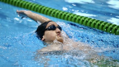 Fransa'da düzenlenen Para Yüzme Dünya Serisi'nde milli sporcu Turgut Aslan
