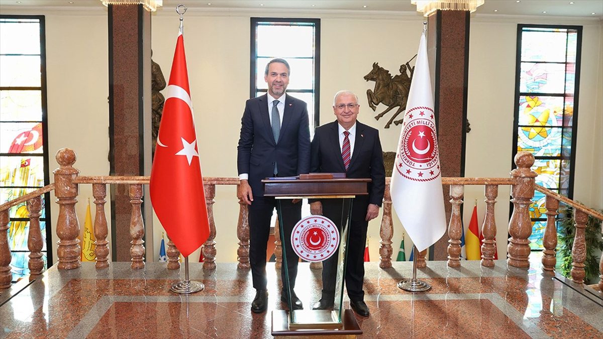 Milli Savunma Bakanı Yaşar Güler, Enerji ve Tabii Kaynaklar Bakanı