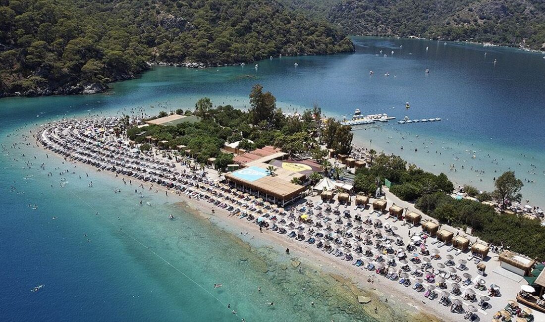 Güney Ege'nin önemli turizm merkezlerinin bulunduğu Muğla'da, Kurban Bayramı'nın son