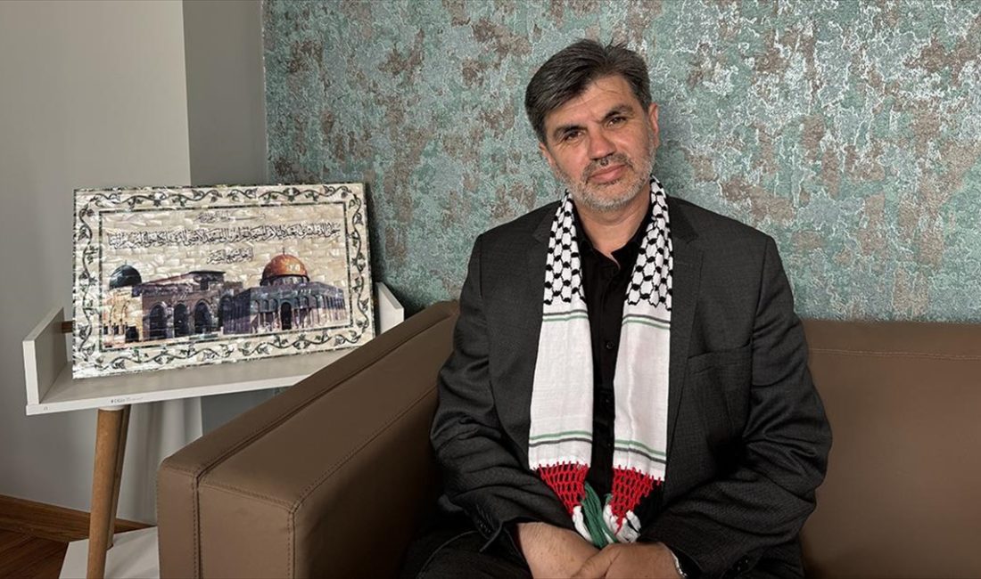 Turgut Çelik, Gazze'de yaşananlara dikkati çekmek için "Kudüs'ten Selam Sizlere"
