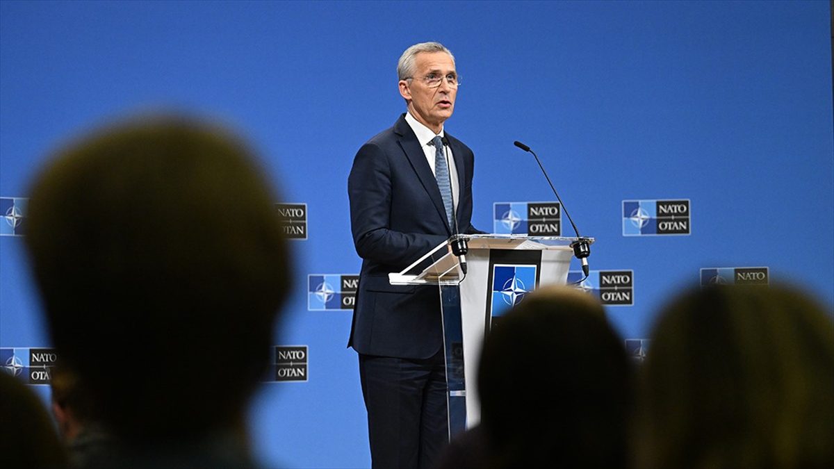 NATO Genel Sekreteri Stoltenberg, İttifak üyelerinin bu yıl savunma harcamalarını