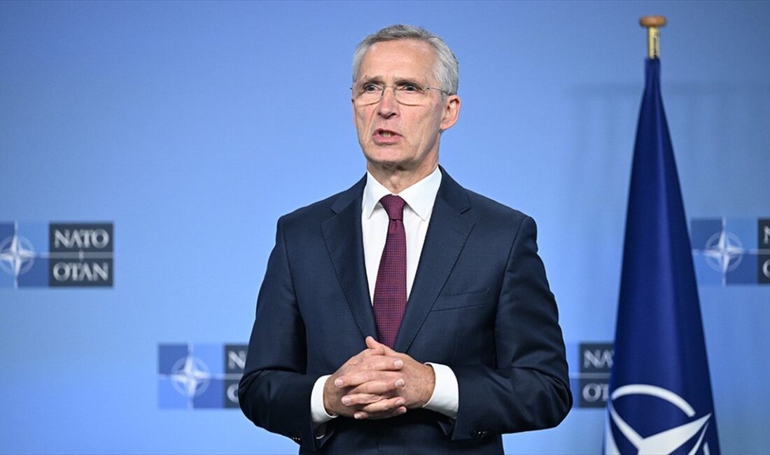 NATO Genel Sekreteri Jens Stoltenberg, müttefiklerin Almanya'da oluşturulacak komutanlık üzerinden,