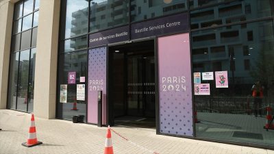 Fransa'nın başkenti Paris'te yapılacak 2024 Olimpiyat Oyunları'nın başlamasına 50 gün