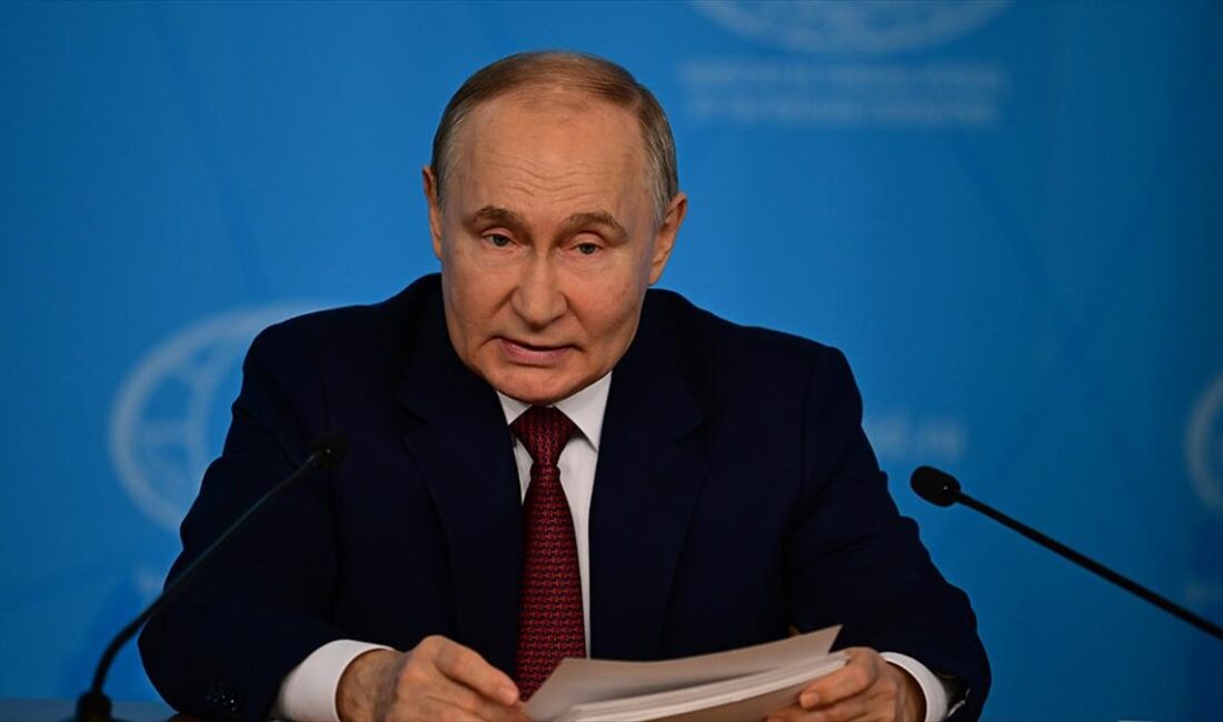 Rusya Devlet Başkanı Vladimir Putin, Ukrayna'nın birliklerini Donetsk, Luhansk, Herson