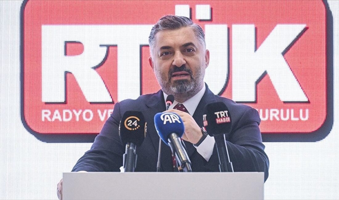 ANKARA (AA) – Şahin, bir internet sitesindeki LGBTİ film önerilerine