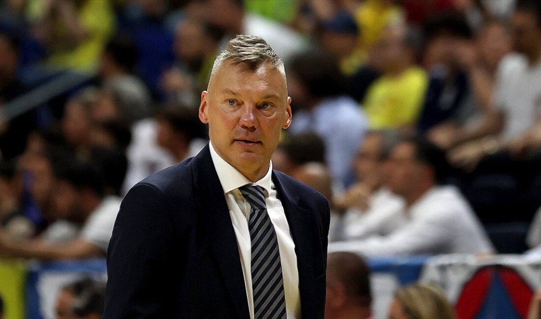 Fenerbahçe Beko'nun başantrenörü Jasikevicius, sarı-lacivertli takımla Türkiye Kupası ve Basketbol