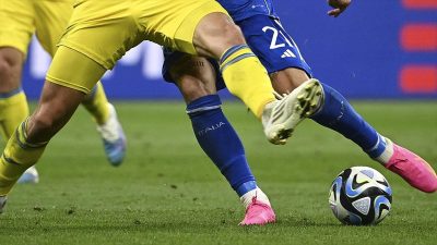 Ukrayna'da ​siyaset ve savaş arasında bulanıklaşan çizgiler, hayatın birçok alanına