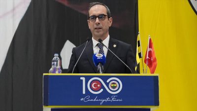 Fenerbahçe Kulübü Yüksek Divan Kurulu Başkanı Şekip Mosturoğlu, kulüp başkanı
