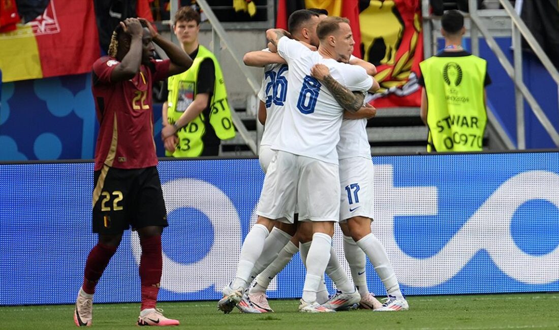 Slovakya, 2024 Avrupa Futbol Şampiyonası (EURO 2024) E Grubu ilk