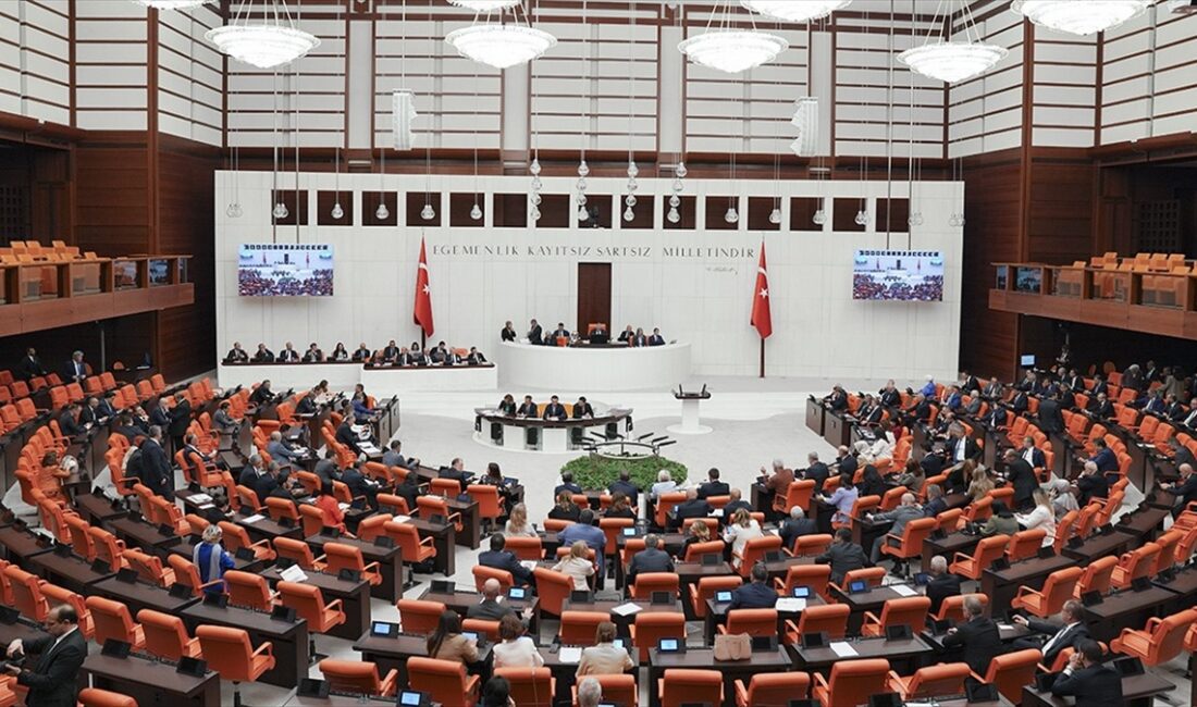 TBMM Genel Kurulunda, ulaştırma alanında düzenlemeler içeren kanun teklifinin görüşmelerine