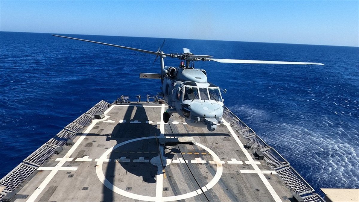 Milli Savunma Bakanlığı, TCG Gemlik fırkateyninin Libya açıklarında helikopterle arama