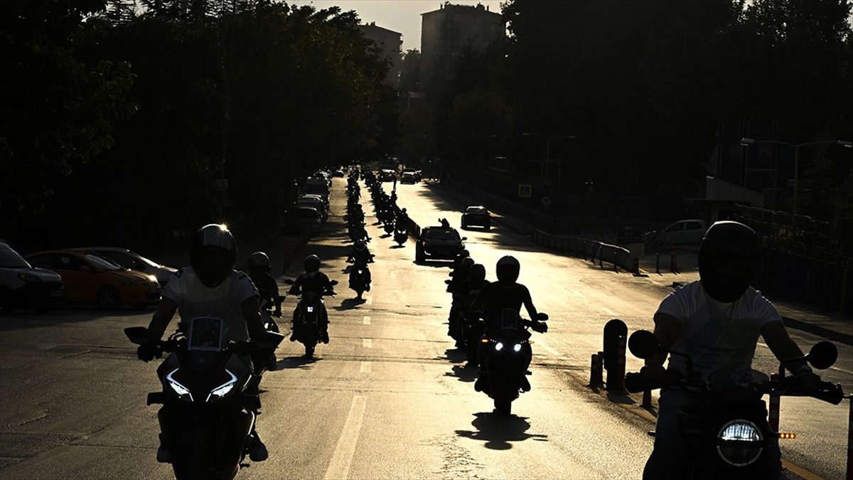 Motosiklet kullanımı, havaların ısınması, kullanıcısına zaman ve yakıt tasarrufu sağlaması