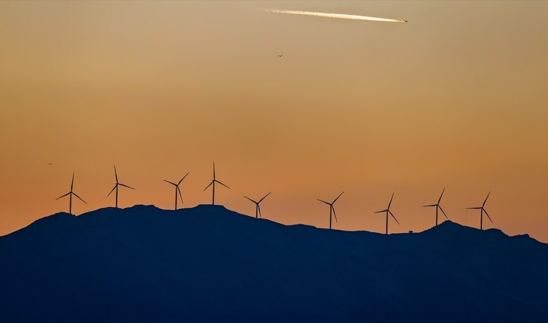 Yenilenebilir enerji kurulu gücündeki artışla dünya sıralamasında basamakları hızla tırmanan