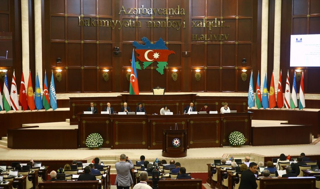 BAKÜ (AA) – Azerbaycan Milli Meclisi’nde yapılan toplantıya Milli Meclis