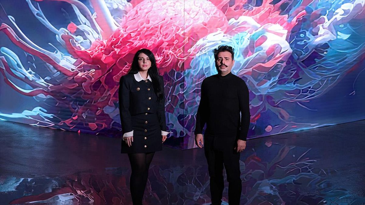 Ouchhh Stüdyo tarafından geliştirilen dijital sanat eseri, insan beynindeki hareketleri