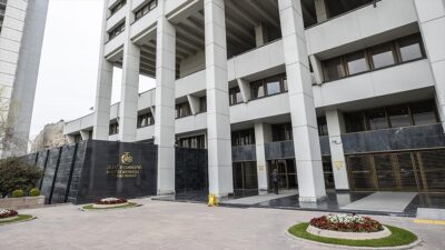 Küresel piyasalarda, ABD'de bugün açıklanacak büyüme verileri öncesinde karışık bir