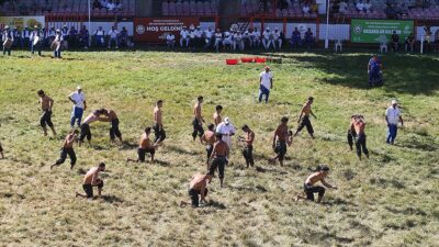 663. Tarihi Kırkpınar Yağlı Güreşleri 'nin son günü, tozkoparan boydaki