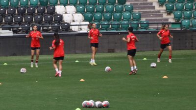  Milli Kadın Futbol Takımı Teknik Direktörü Necla Güngör Kıragası,